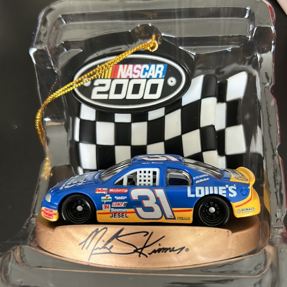 NASCAR 2000 Mike Skinner 31 collectible ornament by Trevco